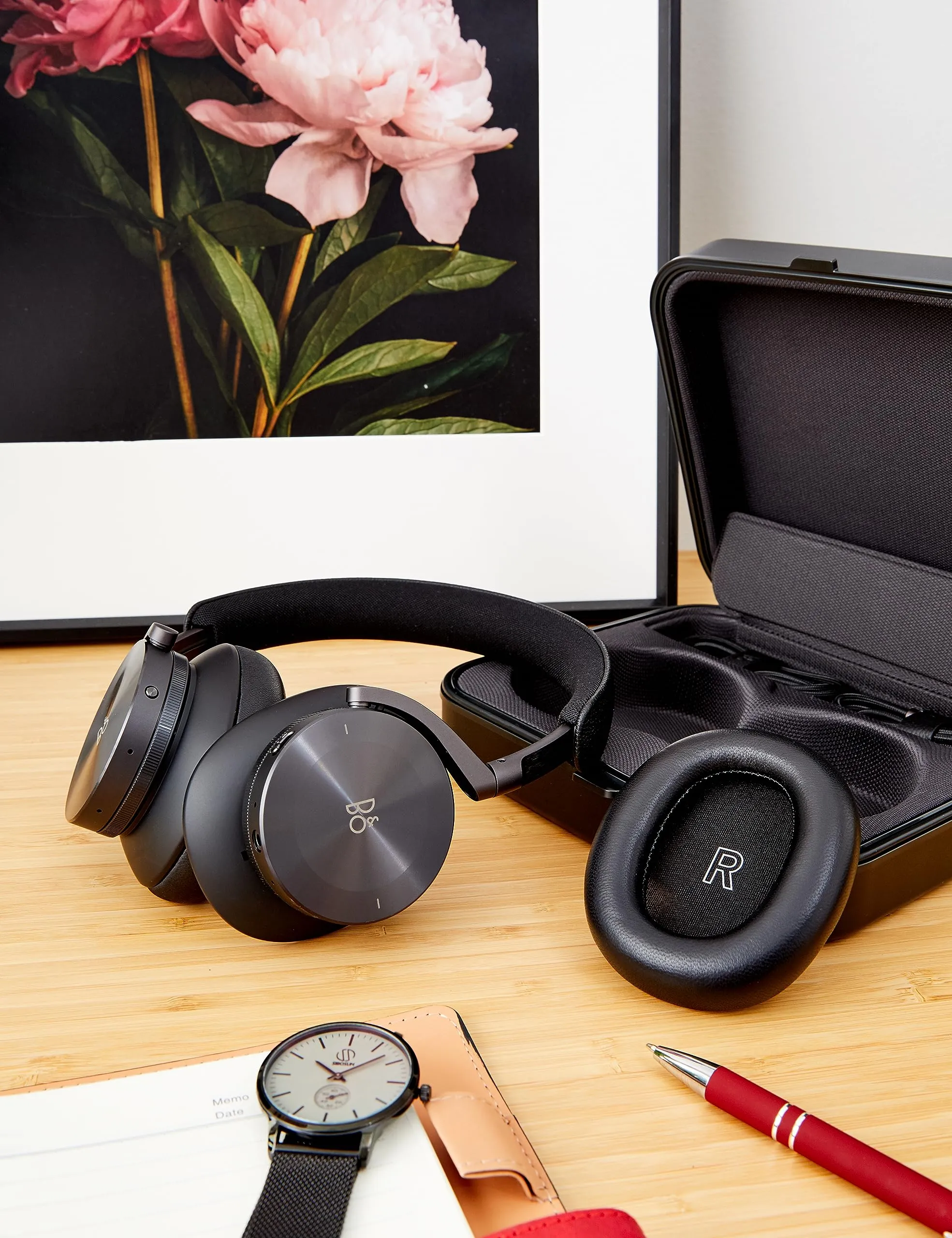 Bang & Olufsen Beoplay H95 Premium Comfortable Wireless Active Noise Cancelling (ANC) Over-Ear Headphones with Protective Carrying Case, RF, Bluetooth 5.1, Black